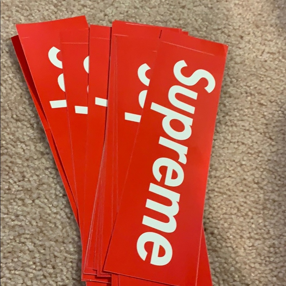 Supreme‎ Decals